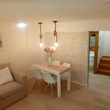 Apartment Lucky - Juwel Im Historischen Zentrum