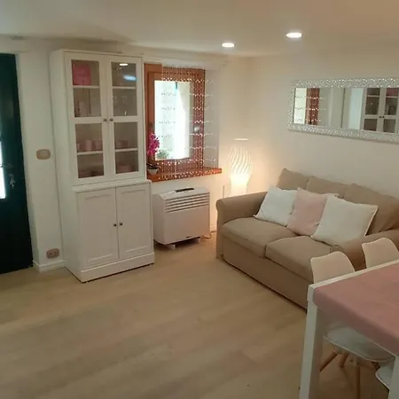 Apartment Lucky - Juwel Im Historischen Zentrum